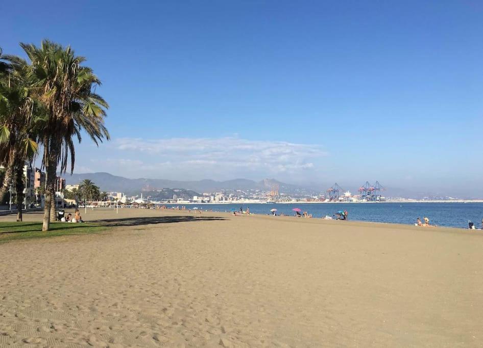 Ayala Beach Apartment Málaga Eksteriør bilde